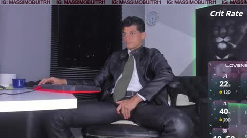 Snapshot of massimo_g chatting on 11-07-25, 11:16 I am Massimo online show from 11-07-25, 11:16