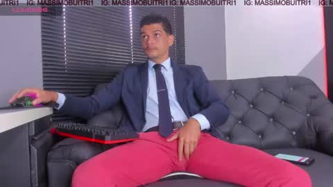 I am Massimo online show from 04-30-26, 01:06