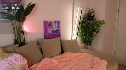 Maya online show from 10-01-25, 04:29