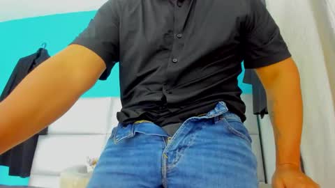 Snapshot of master4nastyslvxxx chatting on 04-08-26, 08:25 doriam online show from 04-08-26, 08:25