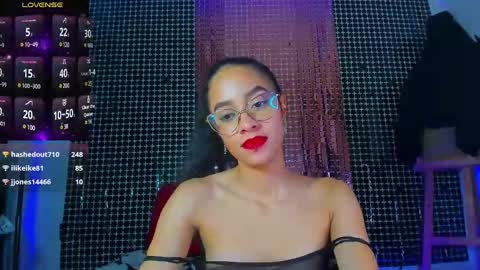 Snapshot of master_and_kami chatting on 01-10-25, 01:21 Kamila online show from 01-10-25, 01:21