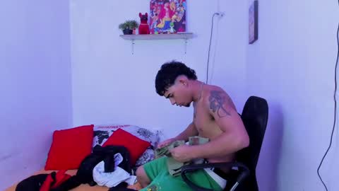 master_boy28 online show from 02-18-25, 01:43