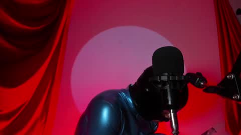 Snapshot of master_connor chatting on 05-15-26, 11:12 Master connor online show from 05-15-26, 11:12