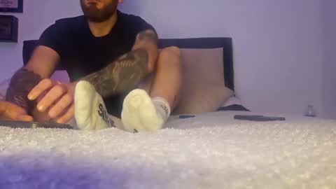 Snapshot of masterbailey chatting on 12-14-25, 10:03 masterbailey online show from 12-14-25, 10:03