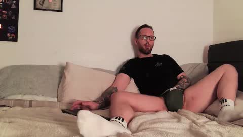 Snapshot of masterbailey chatting on 02-13-26, 07:32 masterbailey online show from 02-13-26, 07:32