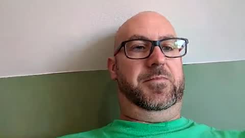 Snapshot of masterclass69er chatting on 05-14-26, 02:02 Bob online show from 05-14-26, 02:02