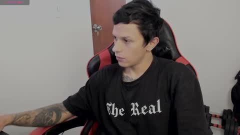 Snapshot of masterdave7 chatting on 10-10-25, 11:20 Dave online show from 10-10-25, 11:20