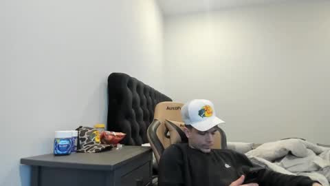 Snapshot of masterjizz1_0 chatting on 12-17-24, 04:01 masterjizz1_0 online show from 12-17-24, 04:01