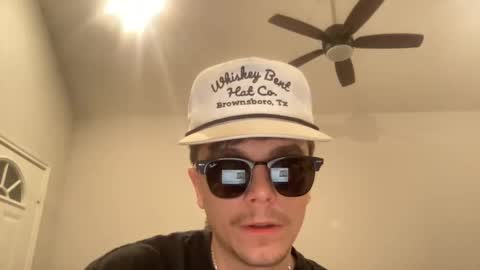 Snapshot of masterjizz1_0 chatting on 09-11-25, 04:01 masterjizz1_0 online show from 09-11-25, 04:01