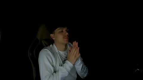 Snapshot of masterjizz1_0 chatting on 10-31-25, 05:41 masterjizz1_0 online show from 10-31-25, 05:41