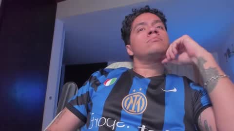 Snapshot of masterjuanc chatting on 10-22-25, 12:44 Juan Independent Model online show from 10-22-25, 12:44