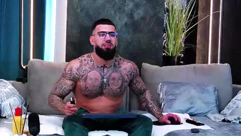 masterkingofmuscle online show from 03-03-25, 01:20