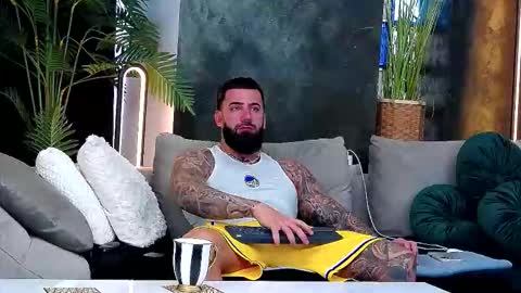 masterkingofmuscle online show from 12-04-25, 08:01