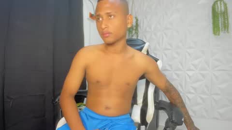 Snapshot of mastermorenohot23 chatting on 05-06-26, 05:14 mastermorenohot23 online show from 05-06-26, 05:14