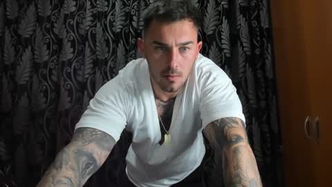 Snapshot of mastermusclejon chatting on 12-03-24, 09:01 Jon online show from 12-03-24, 09:01