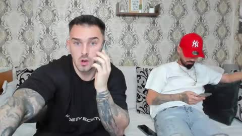 Snapshot of mastermusclejon chatting on 01-09-25, 08:55 Jon online show from 01-09-25, 08:55