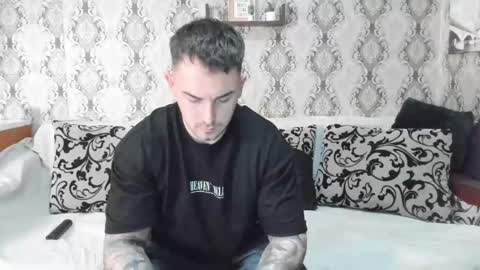 Snapshot of mastermusclejon chatting on 01-18-25, 07:04 Jon online show from 01-18-25, 07:04