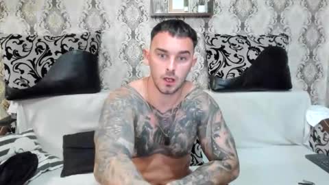 Snapshot of mastermusclejon chatting on 11-15-25, 09:11 Jon online show from 11-15-25, 09:11