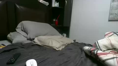 Snapshot of masterppp69 chatting on 10-17-25, 06:05 MASTERPPP online show from 10-17-25, 06:05