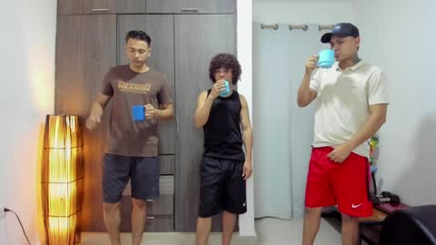 Team Cris Darwin- Fernando- Stiven- David online show from 01-17-25, 11:06