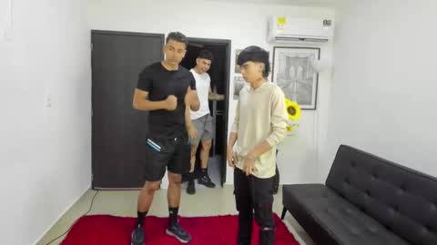 Snapshot of masters_sexx chatting on 02-21-26, 11:22 Team Cris Darwin- Fernando- Stiven- David online show from 02-21-26, 11:22