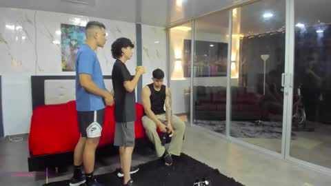 Snapshot of masters_sexx chatting on 03-06-26, 11:28 Team Cris Darwin- Fernando- Stiven- David online show from 03-06-26, 11:28