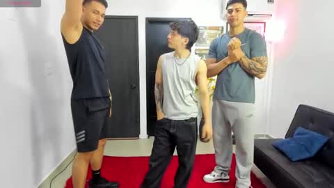 Snapshot of masters_sexx chatting on 03-20-26, 11:26 Team Cris Darwin- Fernando- Stiven- David online show from 03-20-26, 11:26