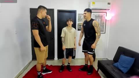 Snapshot of masters_sexx chatting on 03-26-26, 11:27 Team Cris Darwin- Fernando- Stiven- David online show from 03-26-26, 11:27