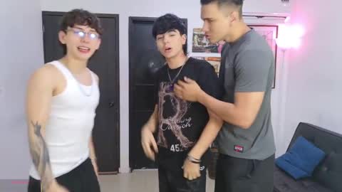 Team Cris Darwin- Fernando- Stiven- David online show from 05-07-26, 11:26