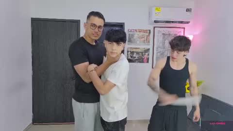 Team Cris Darwin- Fernando- Stiven- David online show from 06-19-26, 11:03