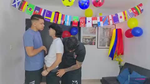 Team Cris Darwin- Fernando- Stiven- David online show from 06-21-26, 11:13
