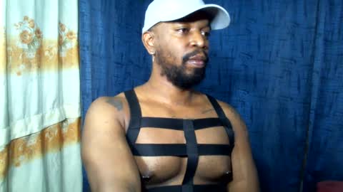 Snapshot of mastershow69 chatting on 01-15-25, 06:43 camilo online show from 01-15-25, 06:43