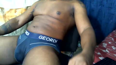 Snapshot of mastershow69 chatting on 02-21-25, 06:18 camilo online show from 02-21-25, 06:18