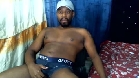 Snapshot of mastershow69 chatting on 02-23-25, 04:17 camilo online show from 02-23-25, 04:17