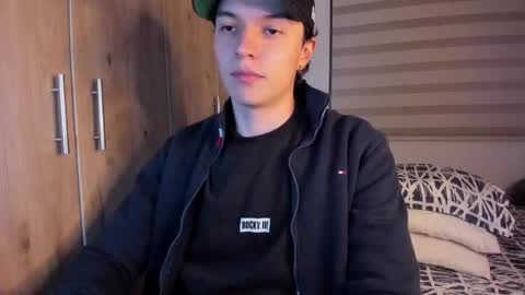 mastrangelo_x online show from 09-23-25, 02:47