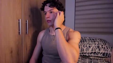 mastrangelo_x online show from 10-18-25, 04:37