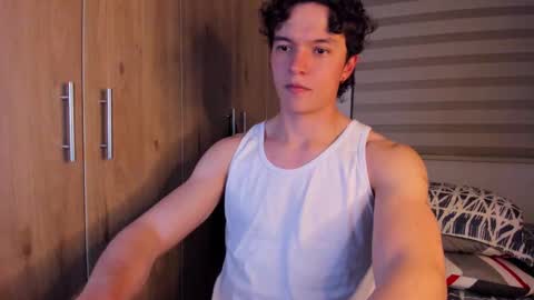 mastrangelo_x online show from 10-21-25, 05:08