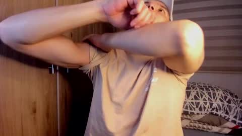 Snapshot of mastrangelo_x chatting on 01-09-26, 05:10 mastrangelo_x online show from 01-09-26, 05:10