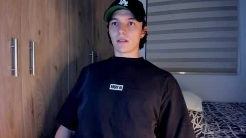 mastrangelo_x online show from 05-08-26, 03:56