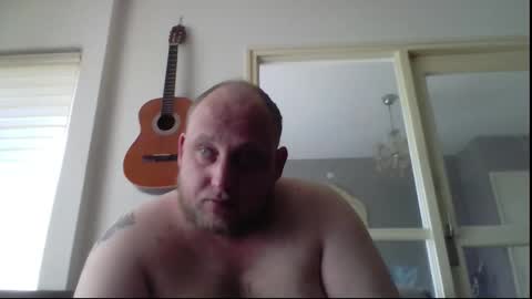 Snapshot of mastrubeertje1988 chatting on 04-27-26, 10:35 mastrubeertje1988 online show from 04-27-26, 10:35