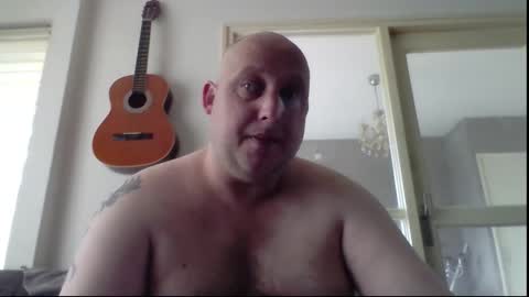 Snapshot of mastrubeertje1988 chatting on 05-03-26, 07:58 mastrubeertje1988 online show from 05-03-26, 07:58
