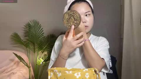 SuSu online show from 09-14-25, 02:22