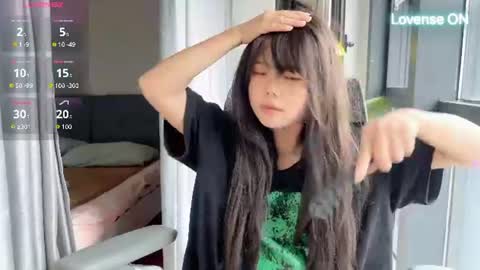 SuSu online show from 06-13-26, 06:55
