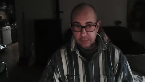 Snapshot of mat11efou chatting on 12-23-24, 08:55 mat11efou online show from 12-23-24, 08:55