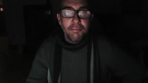 Snapshot of mat11efou chatting on 12-31-24, 10:34 mat11efou online show from 12-31-24, 10:34