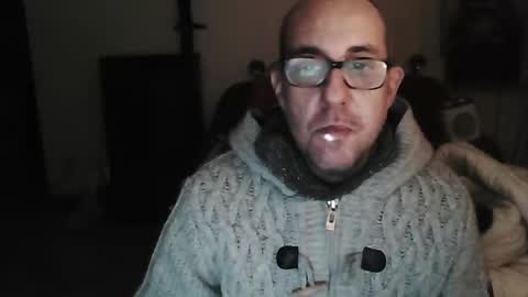 Snapshot of mat11efou chatting on 01-06-25, 02:26 mat11efou online show from 01-06-25, 02:26