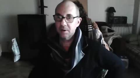 Snapshot of mat11efou chatting on 02-16-25, 08:43 mat11efou online show from 02-16-25, 08:43