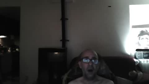 Snapshot of mat11efou chatting on 03-09-25, 04:27 mat11efou online show from 03-09-25, 04:27