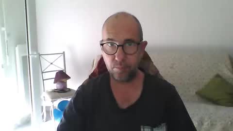 Snapshot of mat11efou chatting on 09-14-25, 09:08 mat11efou online show from 09-14-25, 09:08
