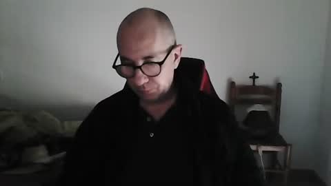 Snapshot of mat11efou chatting on 03-12-26, 11:05 mat11efou online show from 03-12-26, 11:05